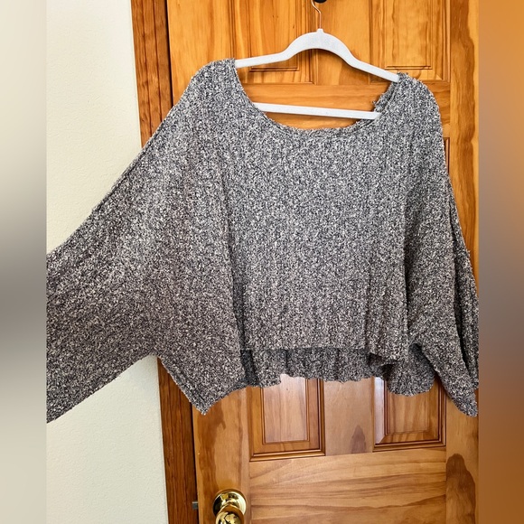 Free People Good Day Cropped Grey Sweater Size Large - Picture 2 of 7